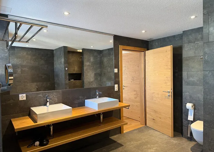 Apartment Allalin View *